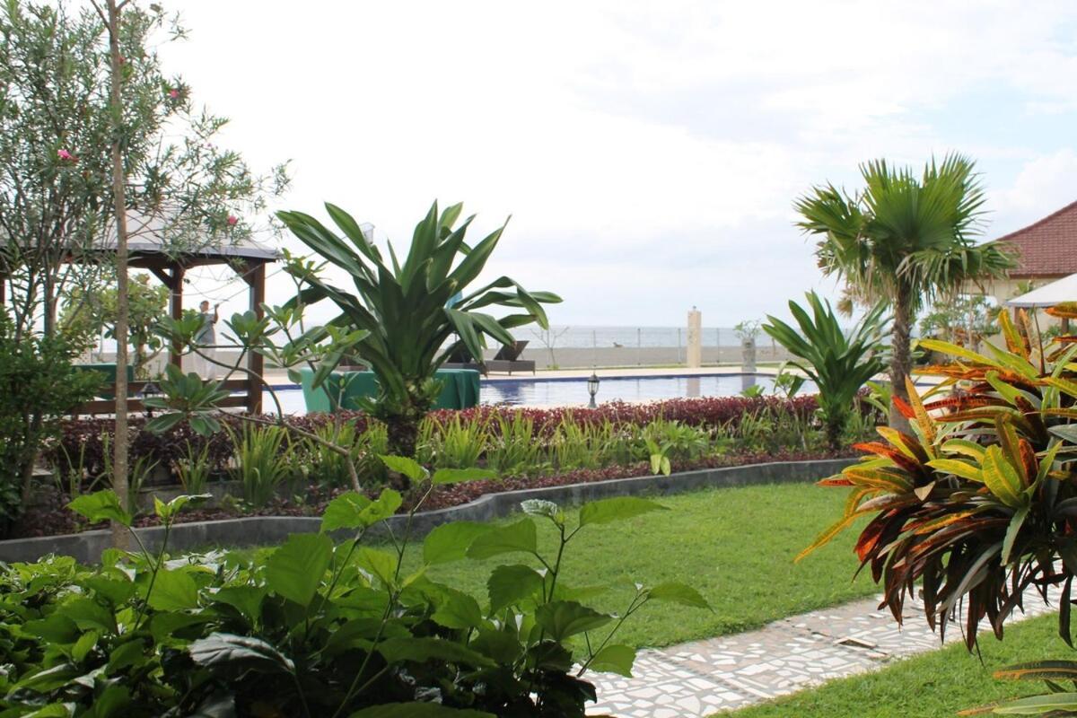 Lombok Beach Hotel Montongbuwoh Luaran gambar